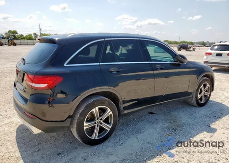 2018 Mercedes-Benz Glc 300 from USA, damaged, VIN WDC0G4JB6JV049480